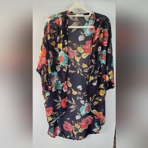 Very Pretty Floral Kimono Cardigan